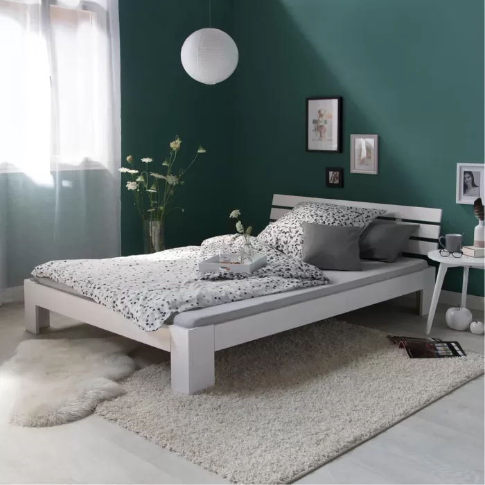 Massivholzbett 140×200 – Doppelbett mit Rückenlehne und Schublade – Farbe: Weiß