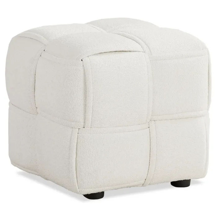 Sitzwürfel in Creme-Beige - Komfortabler gepolsterter Sitzpouf aus hellem Boucle Stoff